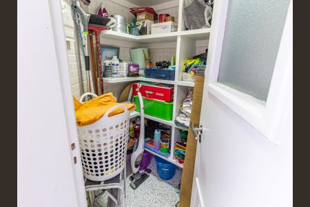 Apartamento à venda com 84m², 3 quartos e 2 vagas Apartamento à venda com 84m², 3 quartos e 2 vagasÁrea de Serviço - Despensa