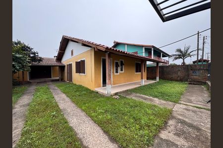 Casa à venda com 125m², 3 quartos e 1 vaga Casa à venda com 125m², 3 quartos e 1 vagaQuintal