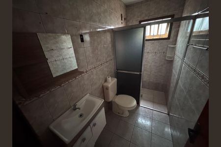 Casa à venda com 125m², 3 quartos e 1 vaga Casa à venda com 125m², 3 quartos e 1 vagaBanheiro