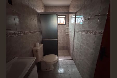 Casa à venda com 125m², 3 quartos e 1 vaga Casa à venda com 125m², 3 quartos e 1 vagaBanheiro