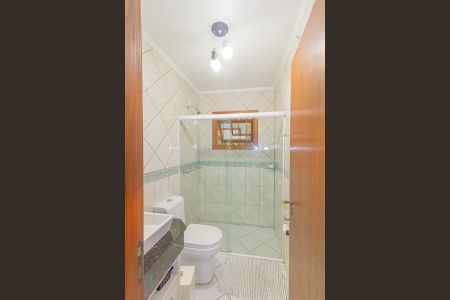 Casa à venda com 250m², 4 quartos e 2 vagas Casa à venda com 250m², 4 quartos e 2 vagasBanheiro Social