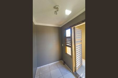 Casa à venda com 250m², 4 quartos e 2 vagas Casa à venda com 250m², 4 quartos e 2 vagasDespensa