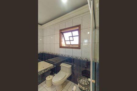 Casa à venda com 250m², 4 quartos e 2 vagas Casa à venda com 250m², 4 quartos e 2 vagasBanheiro da Suíte