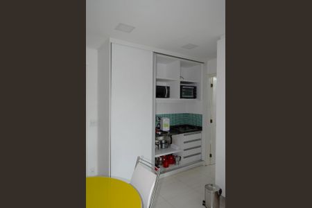 Apartamento à venda com 38m², 1 quarto e sem vagaCozinha
