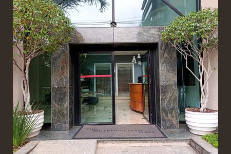 Apartamento à venda com 38m², 1 quarto e sem vaga Apartamento à venda com 38m², 1 quarto e sem vagaEntrada