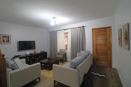 Casa à venda com 150m², 3 quartos e 2 vagasSala