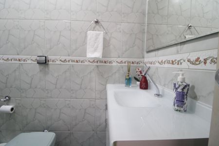 Casa à venda com 150m², 3 quartos e 2 vagasBanheiro 2