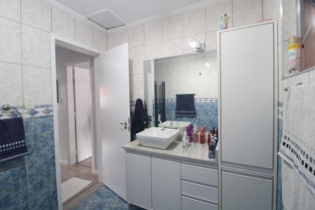 Casa à venda com 150m², 3 quartos e 2 vagasBanheiro