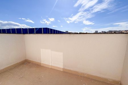 Apartamento para alugar com 80m², 2 quartos e 1 vagaÁrea de Serviço