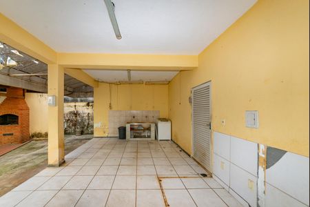 Casa à venda com 300m², 4 quartos e 2 vagasÁrea de Serviço