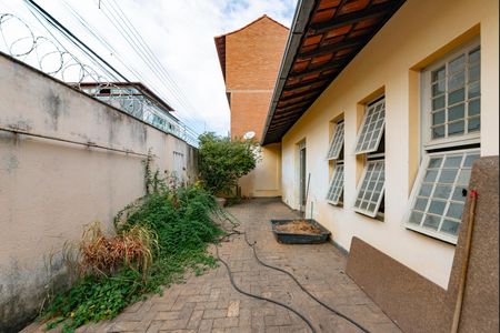 Casa à venda com 300m², 4 quartos e 2 vagasEntrada