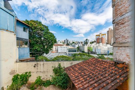 Casa à venda com 300m², 4 quartos e 2 vagasSuíte