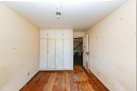 Casa à venda com 300m², 4 quartos e 2 vagasQuarto 2