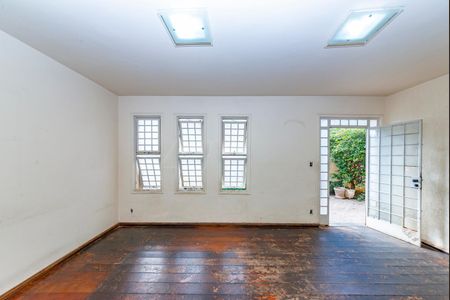 Casa à venda com 300m², 4 quartos e 2 vagasSala 1