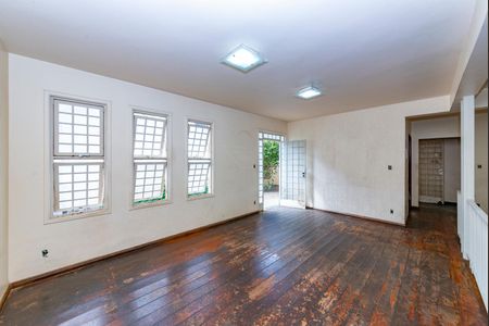 Casa à venda com 300m², 4 quartos e 2 vagasSala 1