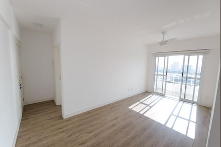 Apartamento para alugar com 70m², 2 quartos e 1 vaga Apartamento para alugar com 70m², 2 quartos e 1 vagaSala