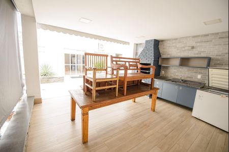 Apartamento para alugar com 70m², 2 quartos e 1 vaga Apartamento para alugar com 70m², 2 quartos e 1 vagaÁrea comum - Churrasqueira 2