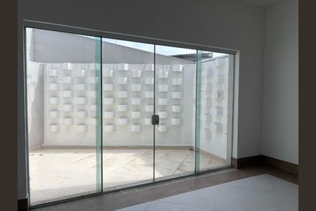 Casa à venda com 220m², 3 quartos e 4 vagasFoto 06