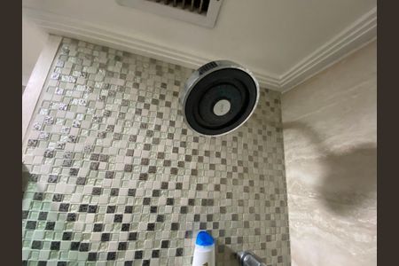 Apartamento à venda com 70m², 2 quartos e 1 vaga Apartamento à venda com 70m², 2 quartos e 1 vagaBanheiro Suíte