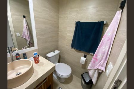 Apartamento à venda com 70m², 2 quartos e 1 vaga Apartamento à venda com 70m², 2 quartos e 1 vagaBanheiro