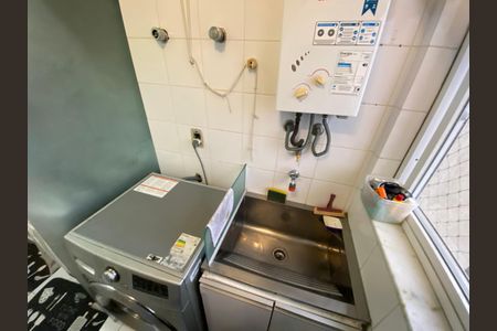 Apartamento à venda com 70m², 2 quartos e 1 vaga Apartamento à venda com 70m², 2 quartos e 1 vagaÁrea de Serviço