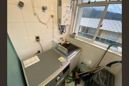 Apartamento à venda com 70m², 2 quartos e 1 vaga Apartamento à venda com 70m², 2 quartos e 1 vagaÁrea de Serviço