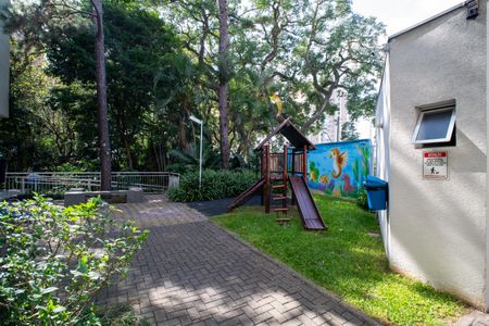 Apartamento à venda com 76m², 3 quartos e 2 vagasÁrea comum - Playground