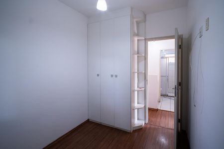 Apartamento à venda com 76m², 3 quartos e 2 vagasQuarto 2