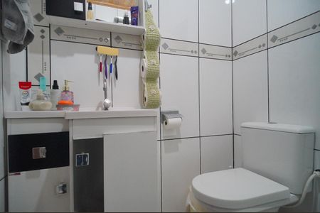 Casa à venda com 90m², 3 quartos e 2 vagasBanheiro