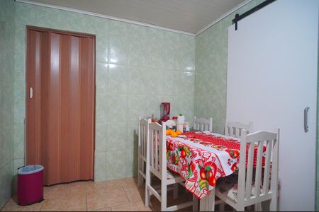 Casa à venda com 90m², 3 quartos e 2 vagasCozinha