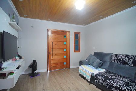 Casa à venda com 90m², 3 quartos e 2 vagasSala