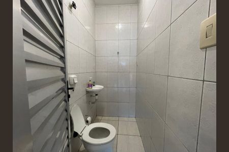 Casa à venda com 330m², 3 quartos e 7 vagasBanheiro 4