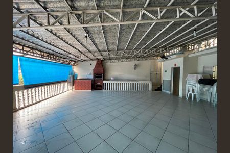 Casa à venda com 330m², 3 quartos e 7 vagasÁrea comum - Salão de festas