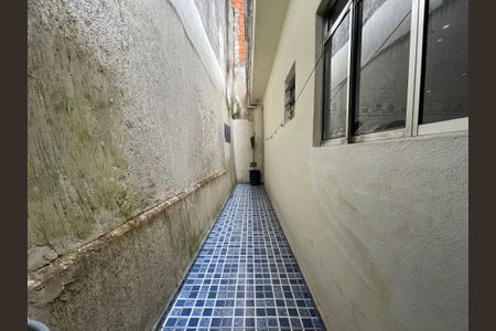 Casa à venda com 330m², 3 quartos e 7 vagasCorredor lateral