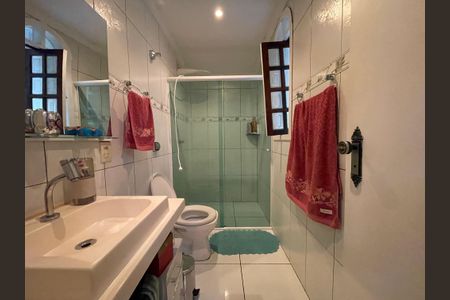 Casa à venda com 330m², 3 quartos e 7 vagasBanheiro/Suite