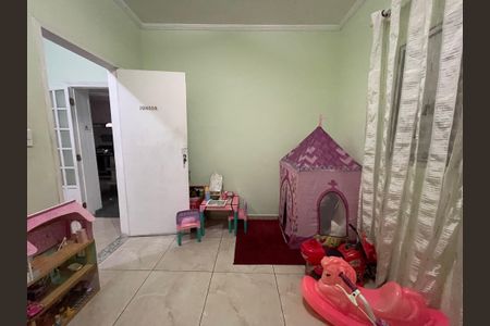 Casa à venda com 330m², 3 quartos e 7 vagasQuarto 