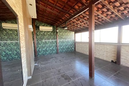 Casa para alugar com 100m², 2 quartos e 1 vagaTerraço