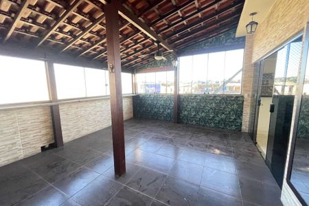 Casa para alugar com 100m², 2 quartos e 1 vagaTerraço