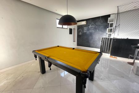 Casa para alugar com 100m², 2 quartos e 1 vagaTerraço