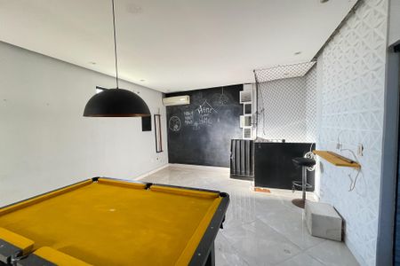Casa para alugar com 100m², 2 quartos e 1 vagaTerraço