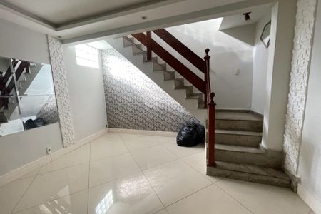 Casa para alugar com 100m², 2 quartos e 1 vagaSala