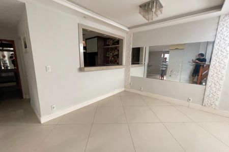 Casa para alugar com 100m², 2 quartos e 1 vagaSala