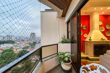 Apartamento à venda com 330m², 3 quartos e 3 vagas Apartamento à venda com 330m², 3 quartos e 3 vagasVaranda 2