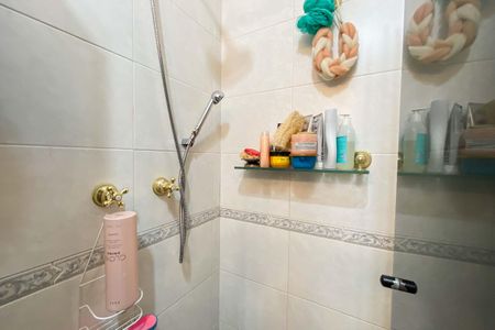 Apartamento à venda com 330m², 3 quartos e 3 vagas Apartamento à venda com 330m², 3 quartos e 3 vagasBanheiro Social