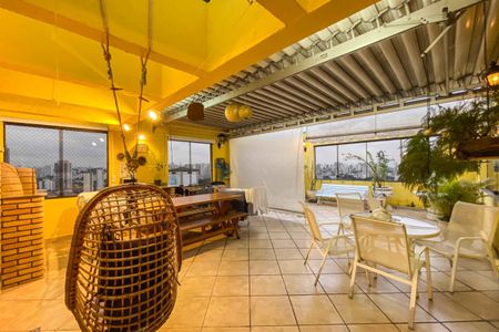 Apartamento à venda com 330m², 3 quartos e 3 vagas Apartamento à venda com 330m², 3 quartos e 3 vagasÁrea Gourmet