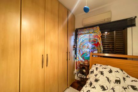 Apartamento à venda com 330m², 3 quartos e 3 vagas Apartamento à venda com 330m², 3 quartos e 3 vagasQuarto 2