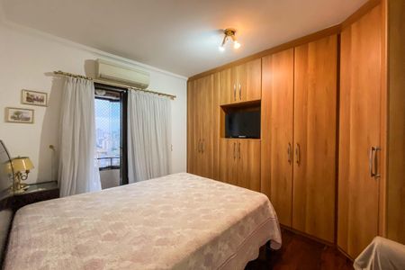 Apartamento à venda com 330m², 3 quartos e 3 vagas Apartamento à venda com 330m², 3 quartos e 3 vagasSuíte 1