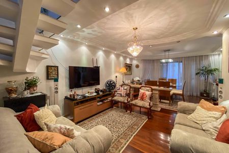 Apartamento à venda com 330m², 3 quartos e 3 vagas Apartamento à venda com 330m², 3 quartos e 3 vagasSala