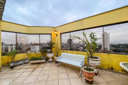 Apartamento à venda com 330m², 3 quartos e 3 vagas Apartamento à venda com 330m², 3 quartos e 3 vagasÁrea Gourmet