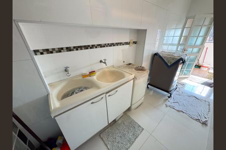 Apartamento à venda com 97m², 2 quartos e 1 vagaÁrea de Serviço